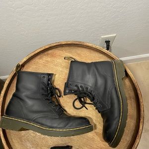 Dr. Doc Marten Boots